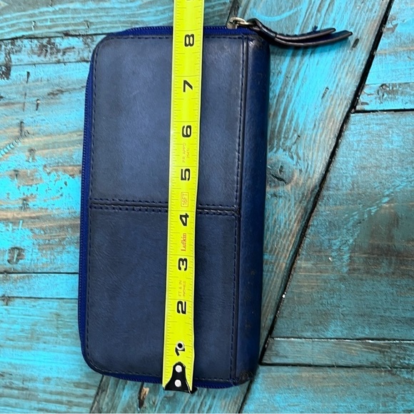 Fossil Leather Stonewash Wallet - Picture 7 of 12